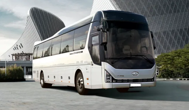 Grand autocar (28 places luxe / 45 places standard)